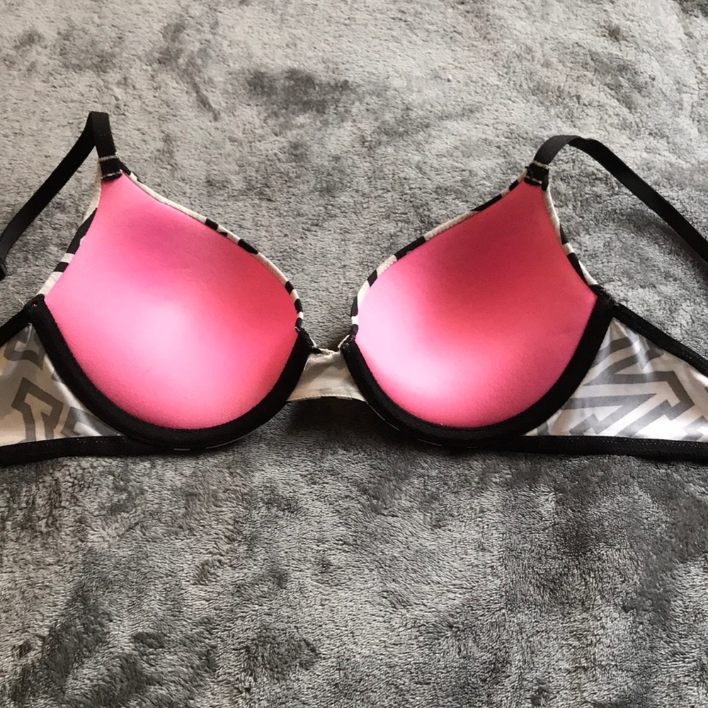 bra - Picture 2 of 3